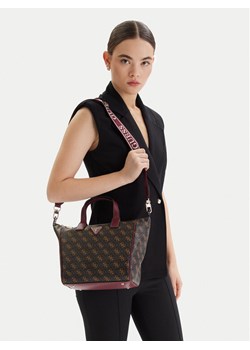 Torebka Guess Follie Travel TWLQ96 76019 Brązowy ze sklepu eobuwie.pl w kategorii Torebki damskie - zdjęcie 188112137