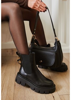 Czarne Botki Vices Typu Sztyblety na Grubej Podeszwie z Metaliczną Ozdobą Alorrive ze sklepu born2be.pl w kategorii Botki - zdjęcie 188114538