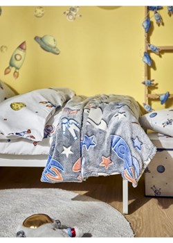 Sinsay - Koc z fluorescencyjnym nadrukiem z motywem kosmicznym - szary ze sklepu Sinsay w kategorii Koce i pledy - zdjęcie 188117419