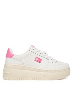 Sneakersy Tommy Jeans Tjw Basket Flatform EN0EN02981 Biały ze sklepu eobuwie.pl w kategorii Buty sportowe damskie - zdjęcie 188117547