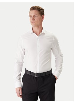 Calvin Klein Koszula LV019EU120 Biały Slim Fit ze sklepu MODIVO w kategorii Koszule męskie - zdjęcie 188118429