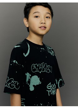 Reserved - T-shirt z nadrukiem - czarny ze sklepu Reserved w kategorii T-shirty chłopięce - zdjęcie 188123055