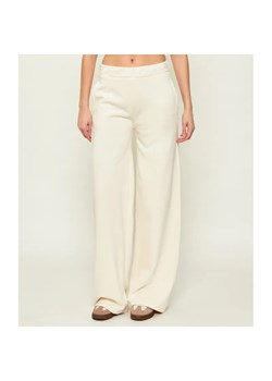 GUESS ACTIVE Spodnie dresowe YAYOI | Relaxed fit ze sklepu Gomez Fashion Store w kategorii Spodnie damskie - zdjęcie 188128865