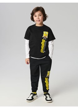 Sinsay - Spodnie jogger SpongeBob SquarePants - czarny ze sklepu Sinsay w kategorii Spodnie chłopięce - zdjęcie 188131668