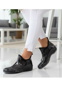 Damskie kalosze z krótką cholewką czarne /F3--1 12490 T396/ ze sklepu Pantofelek24.pl w kategorii Kalosze damskie - zdjęcie 188133055