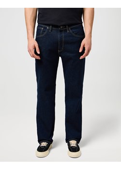 Męskie Spodnie Jeansowe Wrangler Regular Fit Rinse 112352894 ze sklepu YouNeedit.pl w kategorii Jeansy męskie - zdjęcie 188133105