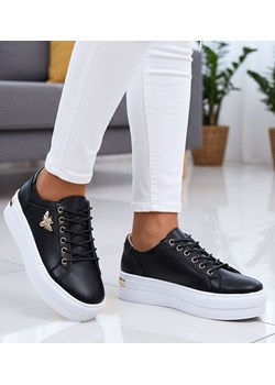 Czarne skórzane damskie trampki na platformie /F1-3 15513 T105/ ze sklepu Pantofelek24.pl w kategorii Trampki damskie - zdjęcie 188140165