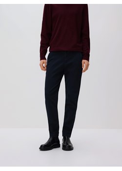 Reserved - Spodnie chino slim fit - granatowy ze sklepu Reserved w kategorii Spodnie męskie - zdjęcie 188143656