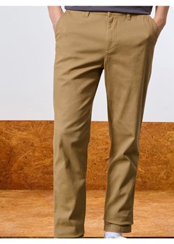 Sinsay - Spodnie chino slim - beżowy ze sklepu Sinsay w kategorii Spodnie męskie - zdjęcie 188145277