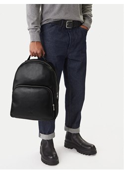 Plecak Calvin Klein Webbing Strap Round Backpack LV04D3282G Czarny ze sklepu eobuwie.pl w kategorii Plecaki - zdjęcie 188147196