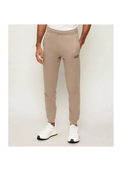 EA7 Spodnie dresowe | Slim Fit ze sklepu Gomez Fashion Store w kategorii Spodnie męskie - zdjęcie 188150126