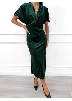 Zielona Welurowa Sukienka z Głębokim Dekoltem ze sklepu ModnaKiecka.pl w kategorii Sukienki - zdjęcie 188151866