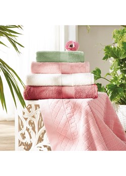 Cacharel Dywanik łazienkowy "Hibiscus" w kolorze różowym ze sklepu Limango Polska w kategorii Akcesoria łazienkowe - zdjęcie 188156366