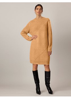 APART Sukienka dzianinowa w kolorze jasnobrązowym ze sklepu Limango Polska w kategorii Sukienki - zdjęcie 188161869
