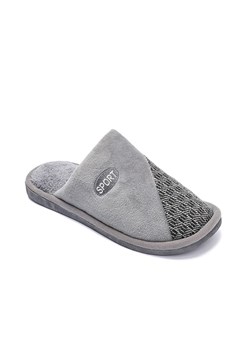 Confly Kapcie w kolorze szarym ze sklepu Limango Polska w kategorii Kapcie męskie - zdjęcie 188166816