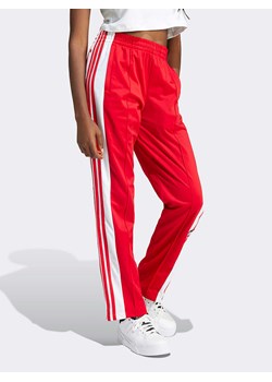 adidas Spodnie dresowe w kolorze czerwonym ze sklepu Limango Polska w kategorii Spodnie damskie - zdjęcie 188167799
