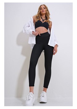 Trend Alacati Legginsy w kolorze czarnym ze sklepu Limango Polska w kategorii Spodnie damskie - zdjęcie 188175449