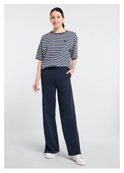 ELBSAND Koszulka "Kia" w kolorze granatowo-białym ze sklepu Limango Polska w kategorii Bluzki damskie - zdjęcie 188178797