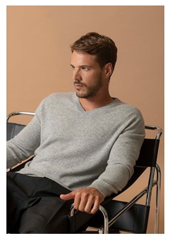 Perfect Cashmere Kaszmirowy sweter "Alexander" w kolorze jasnoszarym ze sklepu Limango Polska w kategorii Swetry męskie - zdjęcie 188209496