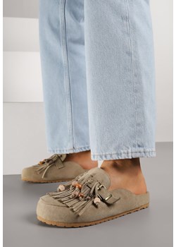 Zielone Klapki na Grubej Podeszwie z Frędzlami Klamrami i Koralikami Glysnell ze sklepu born2be.pl w kategorii Klapki damskie - zdjęcie 188219077