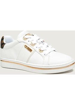 Guess Sneakersy STEW ze sklepu Gomez Fashion Store w kategorii Buty sportowe damskie - zdjęcie 188221009