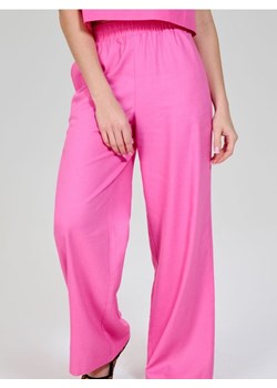 Sinsay - Spodnie materiałowe z wiskozy i domieszką lnu - różowy ze sklepu Sinsay w kategorii Spodnie damskie - zdjęcie 188248049