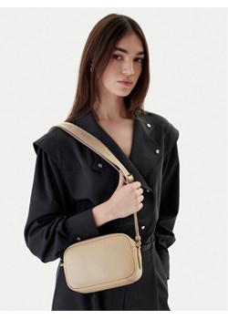 Torebka BOSS 50547765 Beżowy ze sklepu eobuwie.pl w kategorii Listonoszki - zdjęcie 188249699