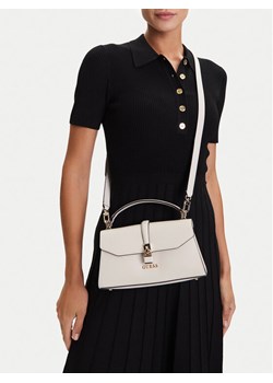 Torebka Guess Queensland HWVG96 55200 Écru ze sklepu eobuwie.pl w kategorii Torebki damskie - zdjęcie 188249745