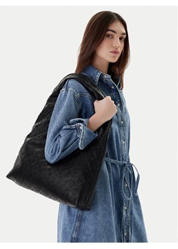 Torebka Calvin Klein Emblem Aop Puffer Lg Shoulder Ba LV04F3199G Czarny ze sklepu eobuwie.pl w kategorii Torby Shopper bag - zdjęcie 188249826