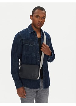 Saszetka Calvin Klein Jeans Cargo Camera Bag LV04G3081G Niebieski ze sklepu eobuwie.pl w kategorii Saszetki - zdjęcie 188249868