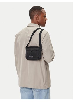 Saszetka Calvin Klein Bold Camera Bag LV04D3117G Czarny ze sklepu eobuwie.pl w kategorii Torby męskie - zdjęcie 188250145