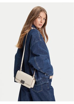 Torebka Tommy Jeans Tjw Crush Crossover AW0AW17529 Écru ze sklepu eobuwie.pl w kategorii Listonoszki - zdjęcie 188250558