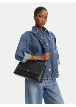 Torebka MICHAEL Michael Kors Nessa 30T5G8ZM3L Czarny ze sklepu eobuwie.pl w kategorii Listonoszki - zdjęcie 188250876