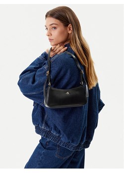 Torebka Calvin Klein Ck Small Shoulder Bag LV04F3170G Czarny ze sklepu eobuwie.pl w kategorii Listonoszki - zdjęcie 188251238