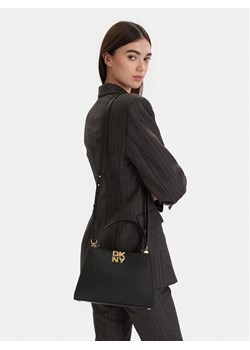 DKNY Torebka Foster R52D1L92 Czarny ze sklepu MODIVO w kategorii Kuferki - zdjęcie 188255719