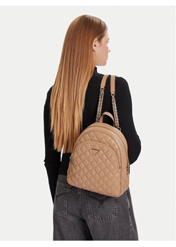 Guess Plecak Giully II HWQG96 73320 Beżowy ze sklepu MODIVO w kategorii Plecaki - zdjęcie 188256038