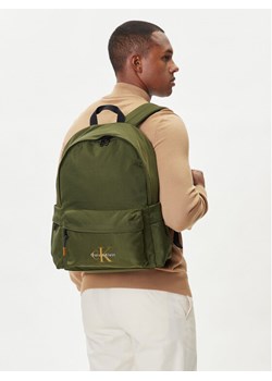Calvin Klein Plecak Bold Round Backpack LV04D3114G Zielony ze sklepu MODIVO w kategorii Plecaki - zdjęcie 188256357