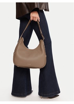 Coccinelle Torebka Coccinelle Raquel E1 SQ0 13 02 01 Beżowy ze sklepu MODIVO w kategorii Torebki hobo - zdjęcie 188256677