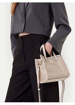 Guess Torebka Brigitta Mini HWWZ72 06770 Écru ze sklepu MODIVO w kategorii Torebki damskie - zdjęcie 188256955