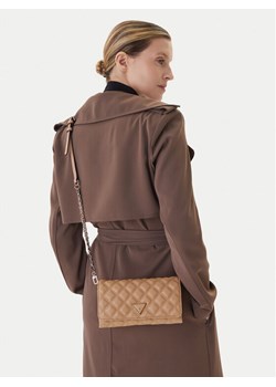 Guess Torebka Giully II Mini HWQG96 73750 Beżowy ze sklepu MODIVO w kategorii Kopertówki - zdjęcie 188257517