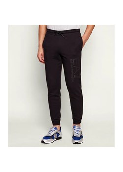 EA7 Spodnie dresowe | Slim Fit ze sklepu Gomez Fashion Store w kategorii Spodnie męskie - zdjęcie 188265016