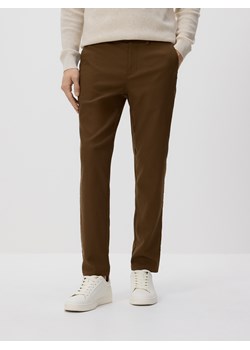 Reserved - Spodnie chino carrot - brązowy ze sklepu Reserved w kategorii Spodnie męskie - zdjęcie 188265399