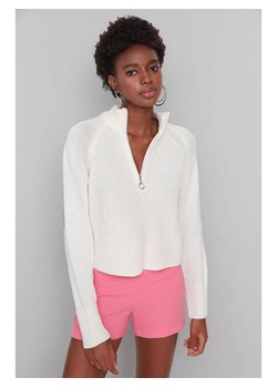 trendyol Sweter w kolorze kremowym ze sklepu Limango Polska w kategorii Swetry damskie - zdjęcie 188281069