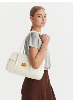 Coccinelle Torebka U4K Coccinelle C-Me Lock E1 U4K 12 03 01 Écru ze sklepu MODIVO w kategorii Listonoszki - zdjęcie 188283555