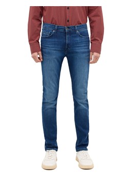 Męskie Spodnie Jeansowe Mustang Style Vegas Slim Denim Blue 1014857 5000 883 ze sklepu YouNeedit.pl w kategorii Jeansy męskie - zdjęcie 188285755
