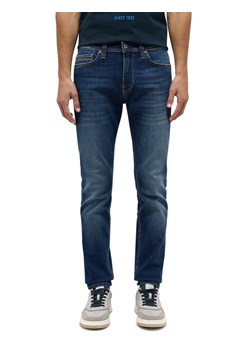 Męskie Spodnie Jeansowe Mustang Style Vegas Slim Denim Blue 1014588 5000 683 ze sklepu YouNeedit.pl w kategorii Jeansy męskie - zdjęcie 188286117
