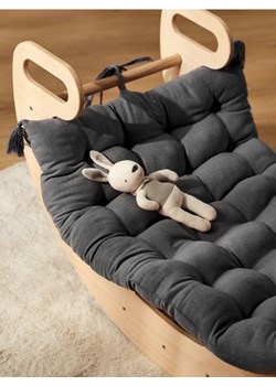 Sinsay - Pikowana poduszka na wykusz - szary ze sklepu Sinsay w kategorii Poduszki dla dzieci - zdjęcie 188286979