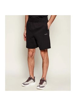 Calvin Klein Szorty NANO | Regular Fit ze sklepu Gomez Fashion Store w kategorii Spodenki męskie - zdjęcie 188289785