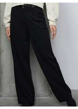 Sinsay - Spodnie wide leg z paskiem - czarny ze sklepu Sinsay w kategorii Spodnie damskie - zdjęcie 188291518