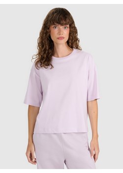 Damski t-shirt oversize 4F 4FWAW25TTSHF2350 - fioletowy ze sklepu Sportstylestory.com w kategorii Bluzki damskie - zdjęcie 188303835